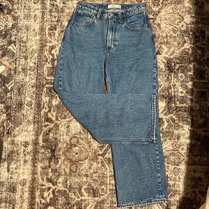 Abercrombie & Fitch The Loose High Rise Jean 24XS